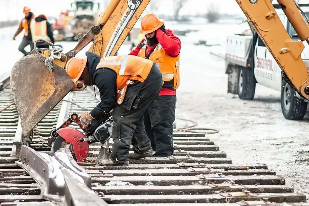 360 Rail Services Employees